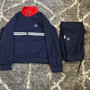 Mens Navy and Red Jacket & Pants Set 
Pants and jacket size 2XL
T-Shirt size 3XL